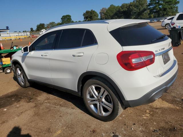 Image 2 of 2018 MERCEDES-BENZ GLA 250 2018 with VIN WDCTG4EB6JJ472350