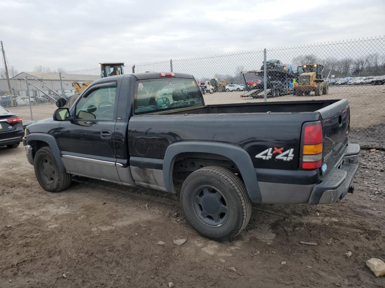 Изображение 2 2004 GMC NEW SIERRA K1500 2004 с VIN 1GTEK14T14Z207699
