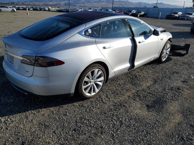 Obraz 3 z 2014 TESLA MODEL S  2014 z VIN 5YJSA1H11EFP53800