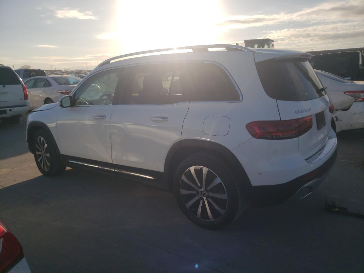 Изображение 2 2022 MERCEDES-BENZ GLB 250 2022 с VIN W1N4M4GB7NW238672