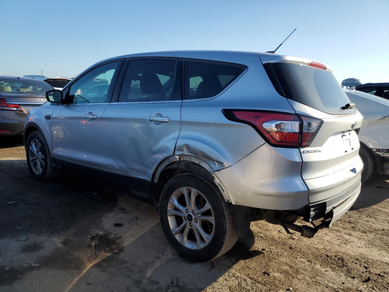 Image 2 of 2017 FORD ESCAPE SE 2017 with VIN 1FMCU0GD2HUD51969