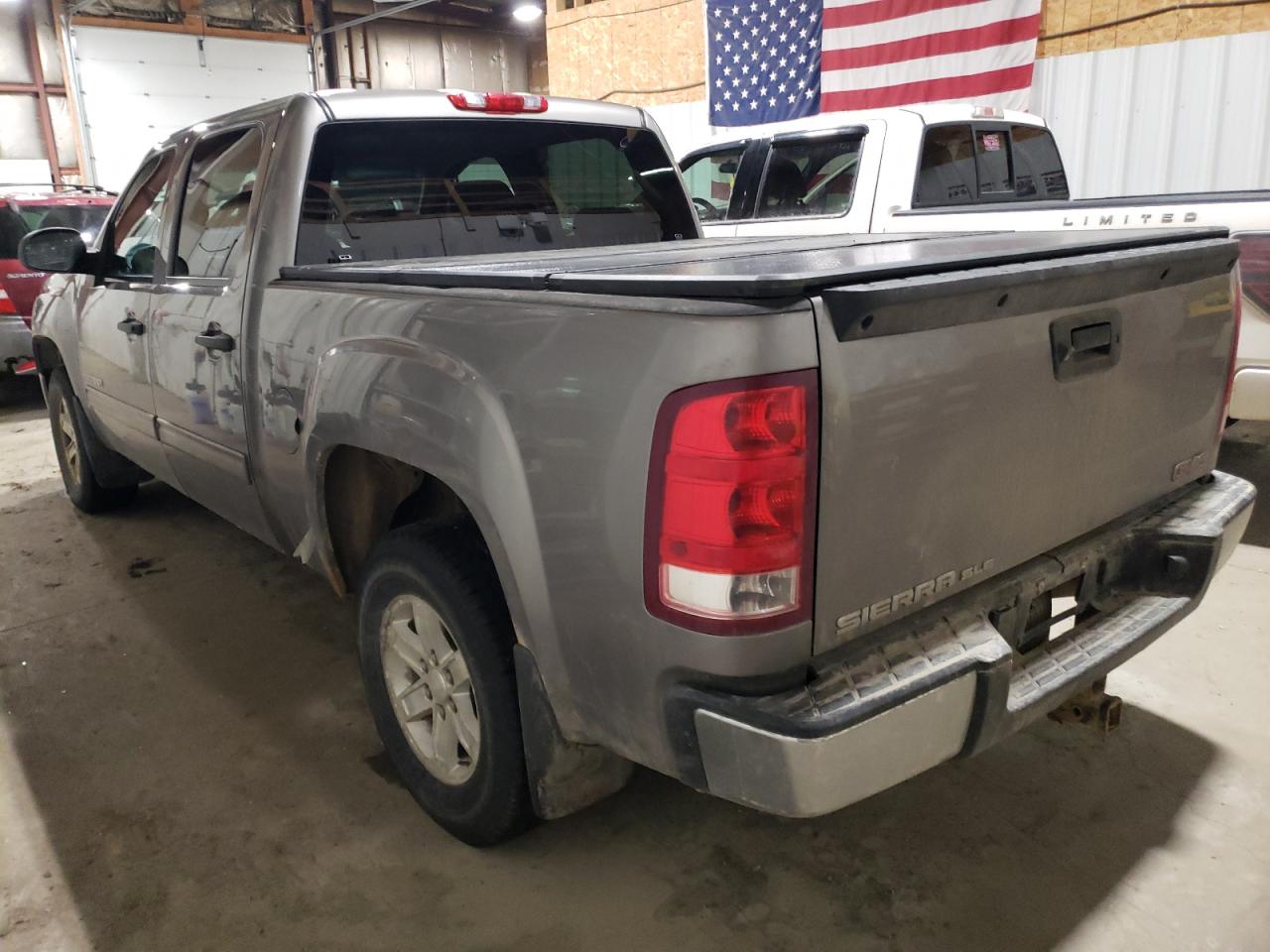 Obraz 2 z 2013 GMC SIERRA K1500 SLE 2013 z VIN 3GTP2VE78DG122022