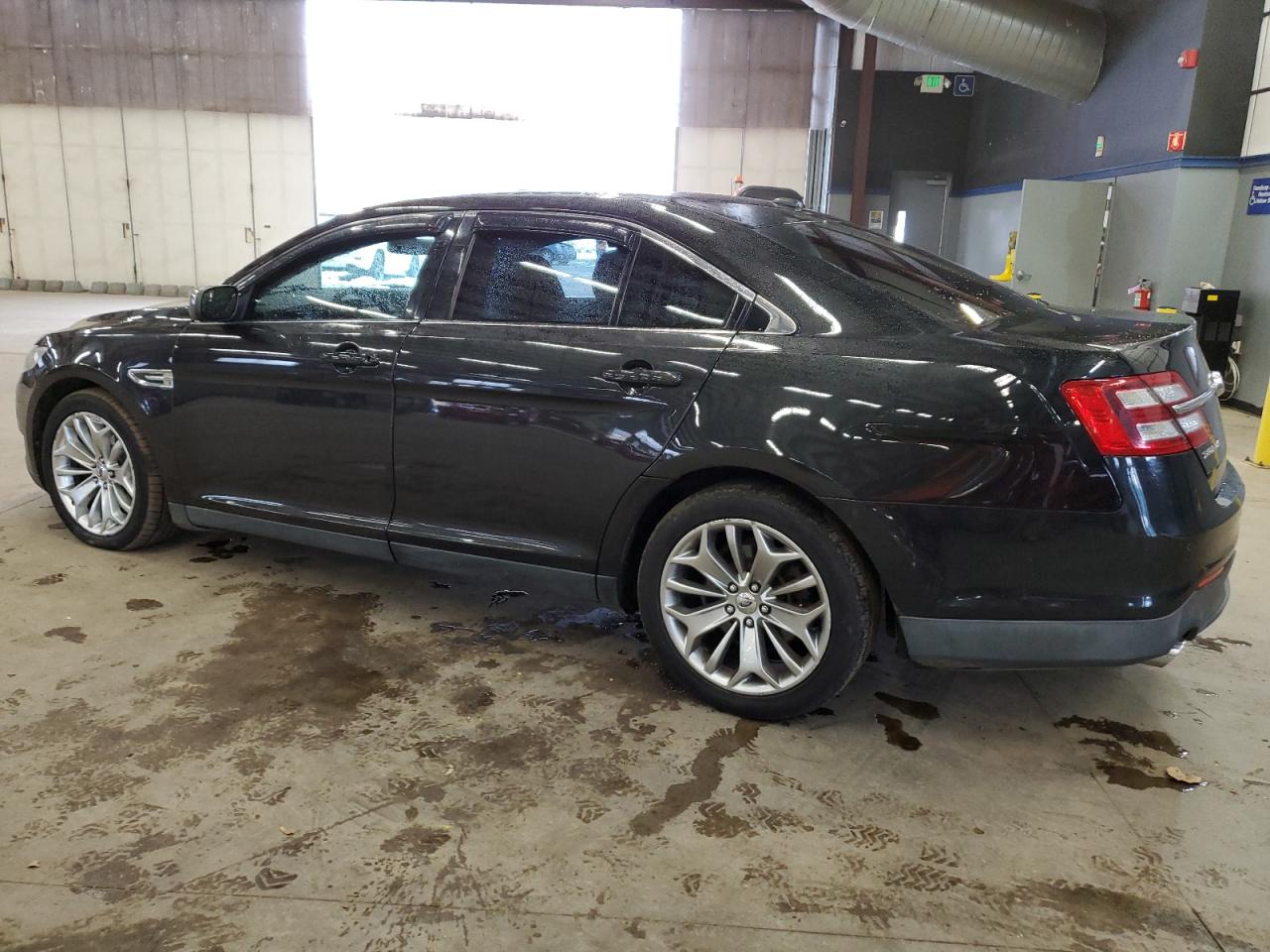 Изображение 2 2014 FORD TAURUS LIMITED 2014 с VIN 1FAHP2F80EG168989