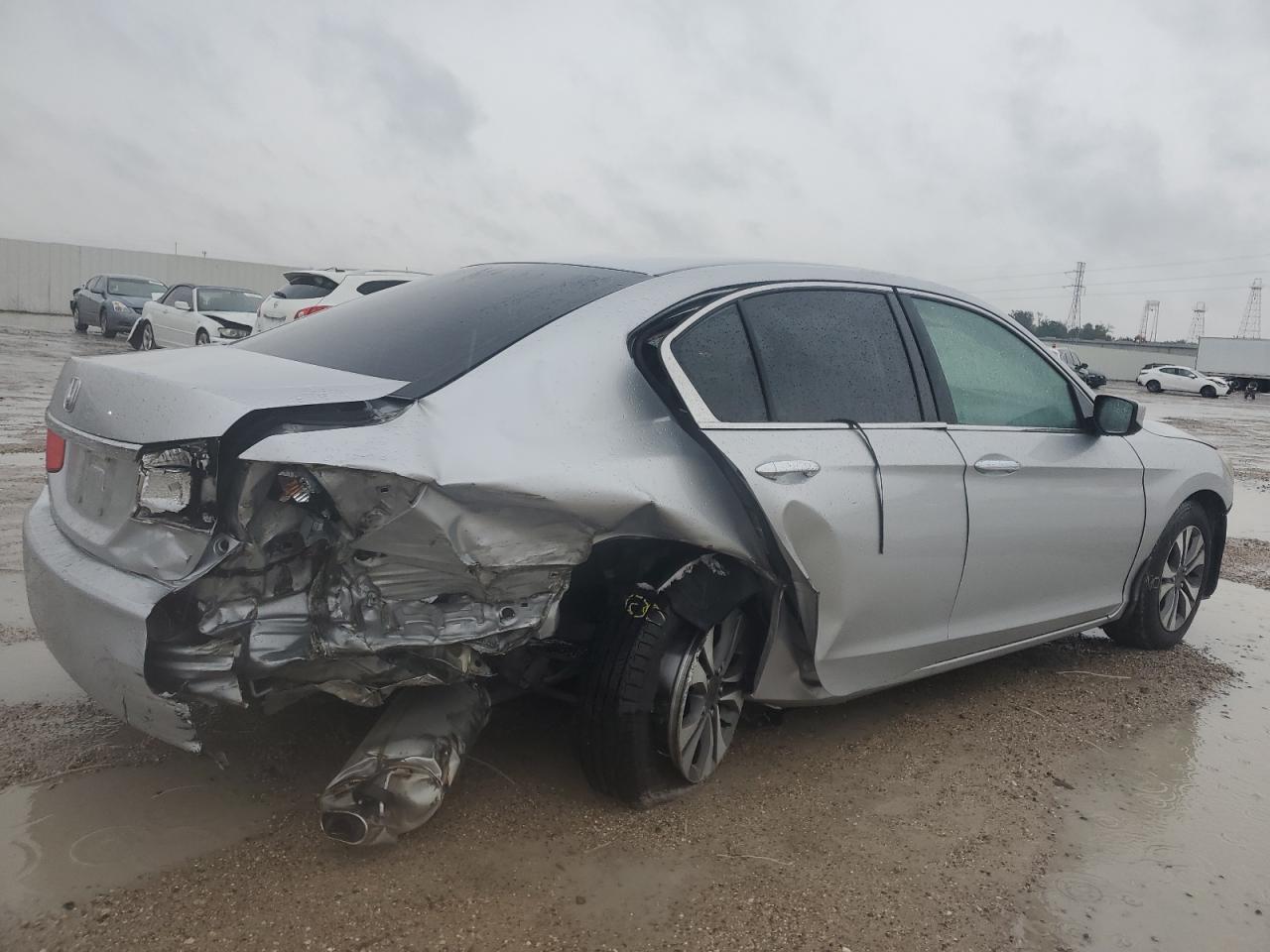Image 3 of 2013 HONDA ACCORD LX 2013 with VIN 1HGCR2F30DA083320