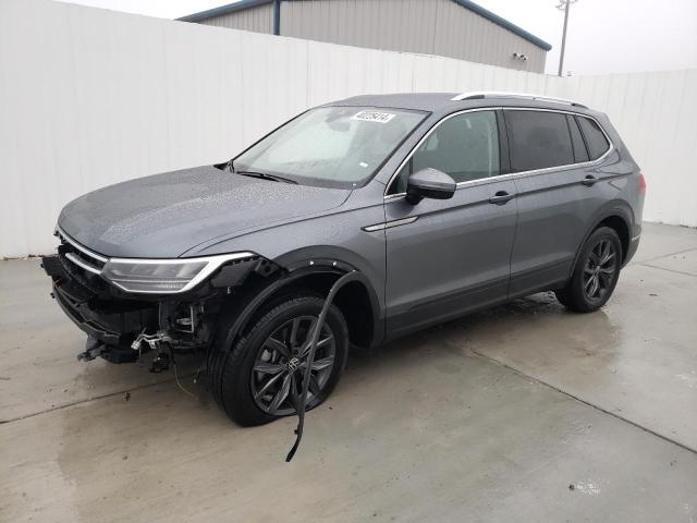 Image 1 of 2024 VOLKSWAGEN TIGUAN SE 2024 with VIN 3VV3B7AX9RM030119
