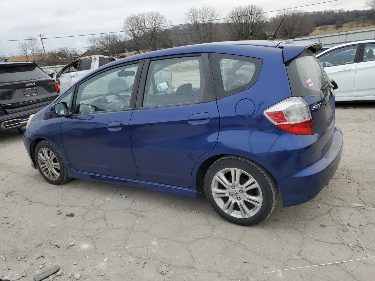 Image 2 of 2011 HONDA FIT SPORT 2011 with VIN JHMGE8H59BC007205