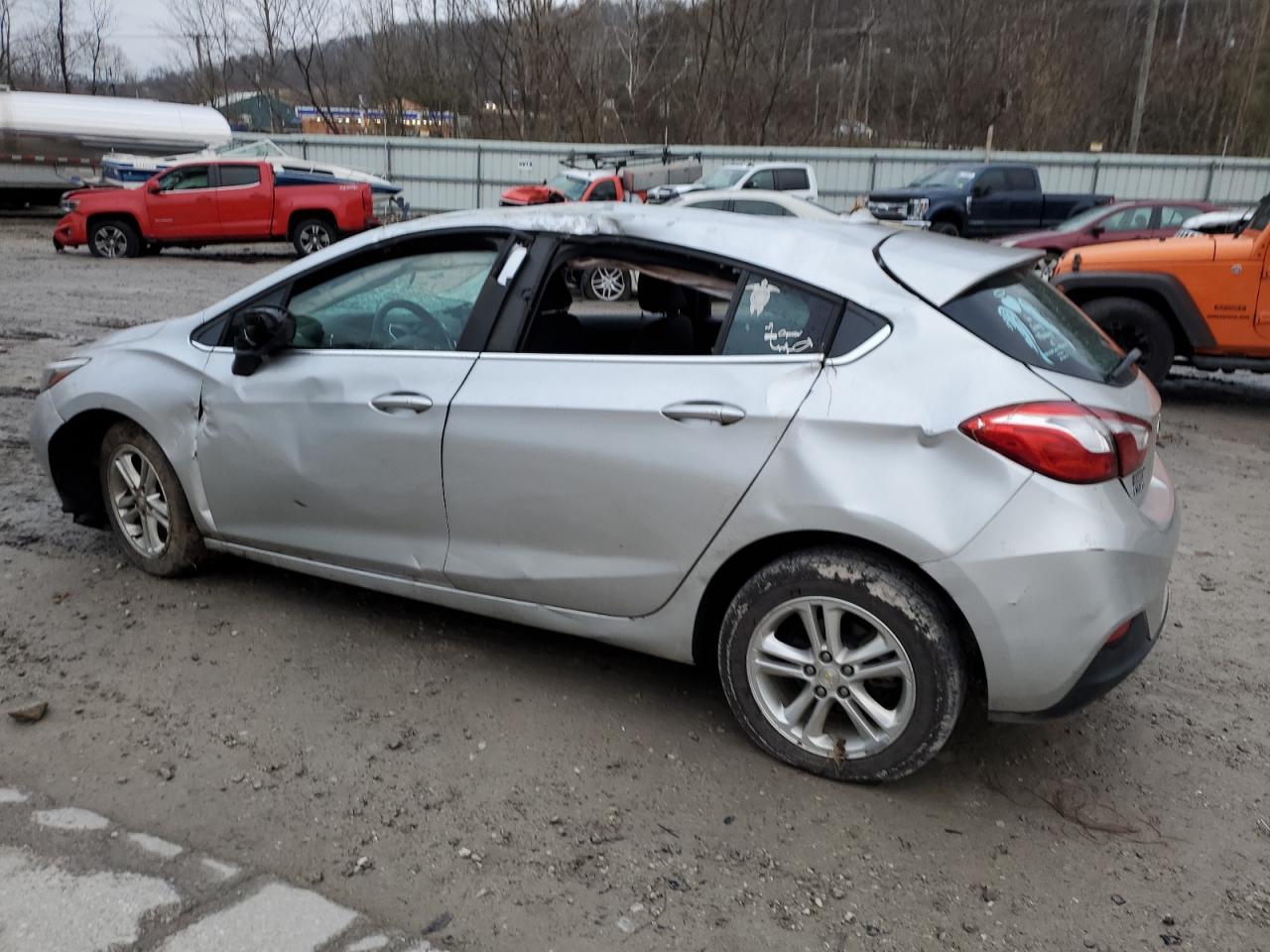 Изображение 2 2018 CHEVROLET CRUZE LT 2018 с VIN 3G1BE6SMXJS627062