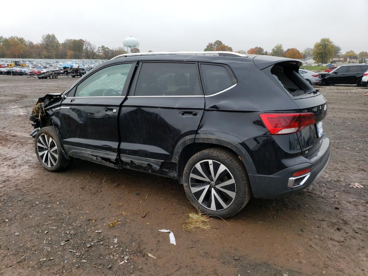 Image 2 of 2022 VOLKSWAGEN TAOS SE IQ DRIVE 2022 with VIN 3VVLX7B20NM071091