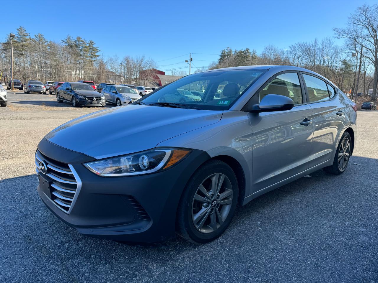 Image 2 of 2017 HYUNDAI ELANTRA SE 2017 with VIN 5NPD84LF0HH080044