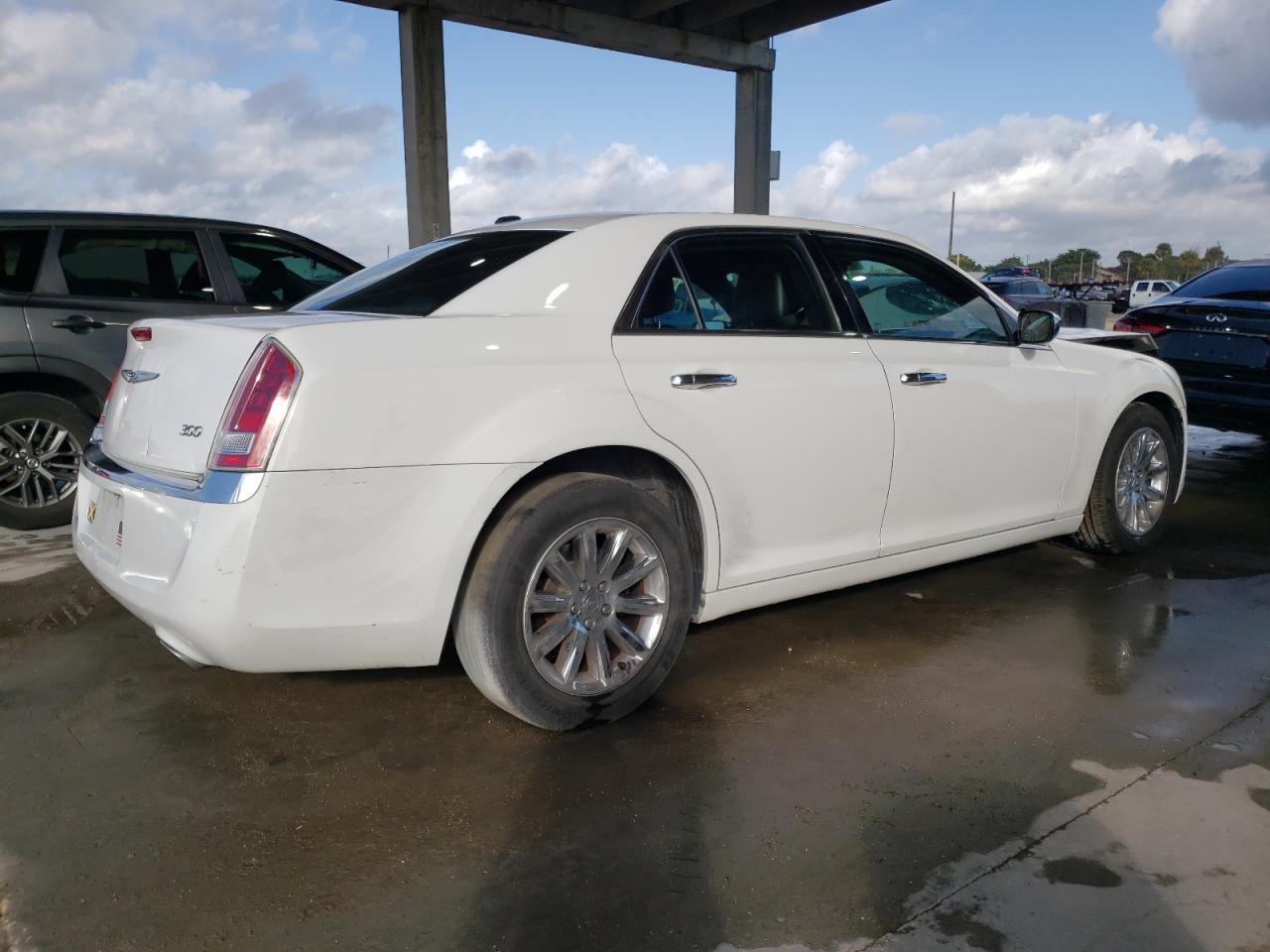 Image 3 of 2012 CHRYSLER 300 LIMITED 2012 with VIN 2C3CCACG6CH198123