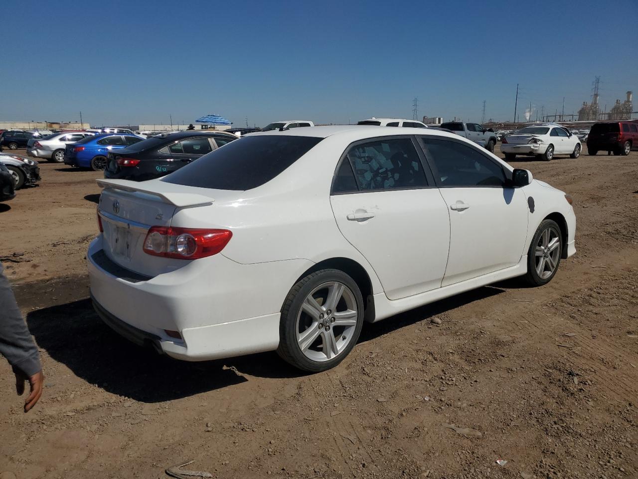 Image 3 of 2013 TOYOTA COROLLA BASE 2013 with VIN 5YFBU4EEXDP098930