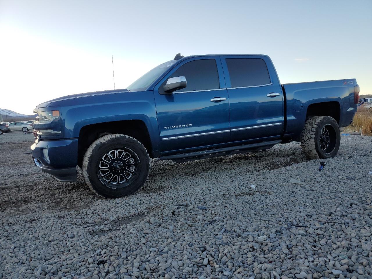 Изображение 1 2018 CHEVROLET SILVERADO K1500 LTZ 2018 с VIN 3GCUKSEC6JG526186