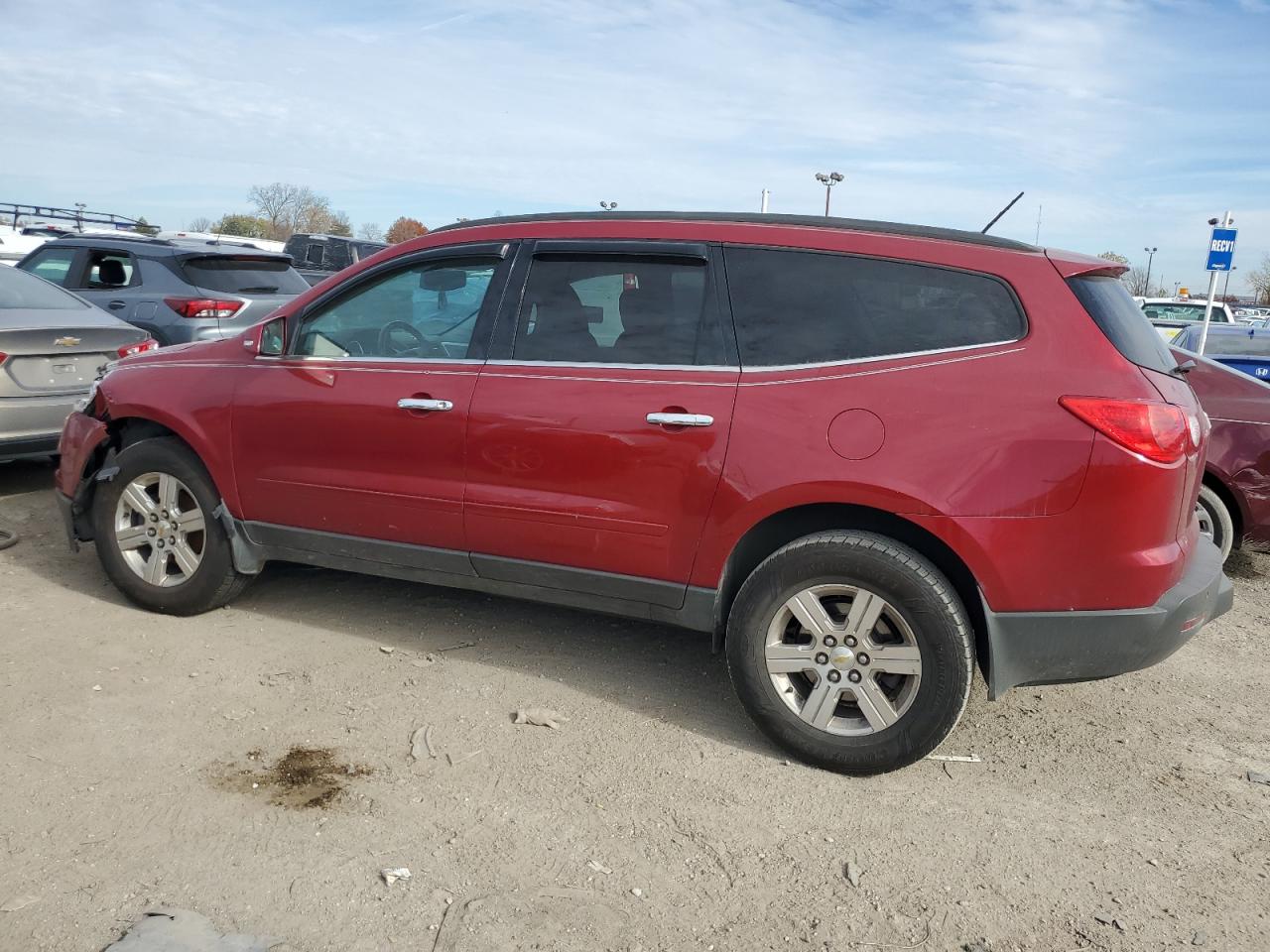 Изображение 2 2012 CHEVROLET TRAVERSE LT 2012 с VIN 1GNKRJED2CJ272085