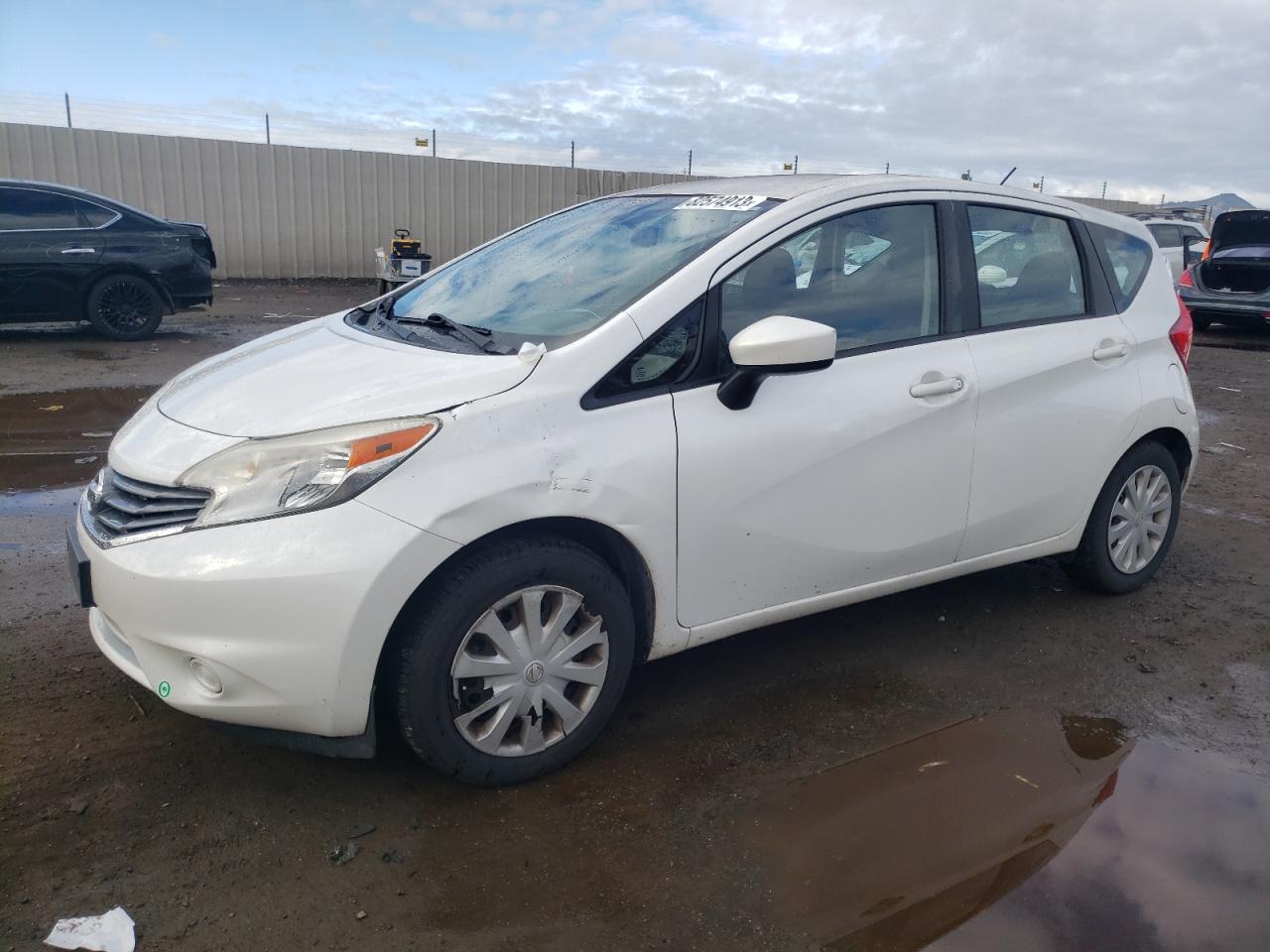 Obraz 1 z 2015 NISSAN VERSA NOTE S 2015 z VIN 3N1CE2CP8FL352552