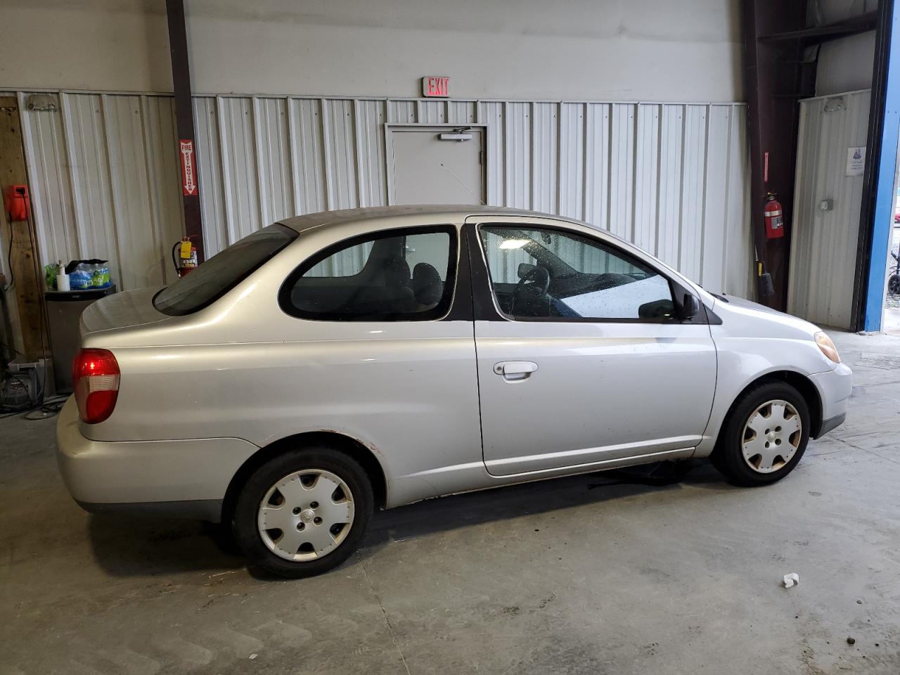 Изображение 3 2001 TOYOTA ECHO  2001 с VIN JTDAT123110194015