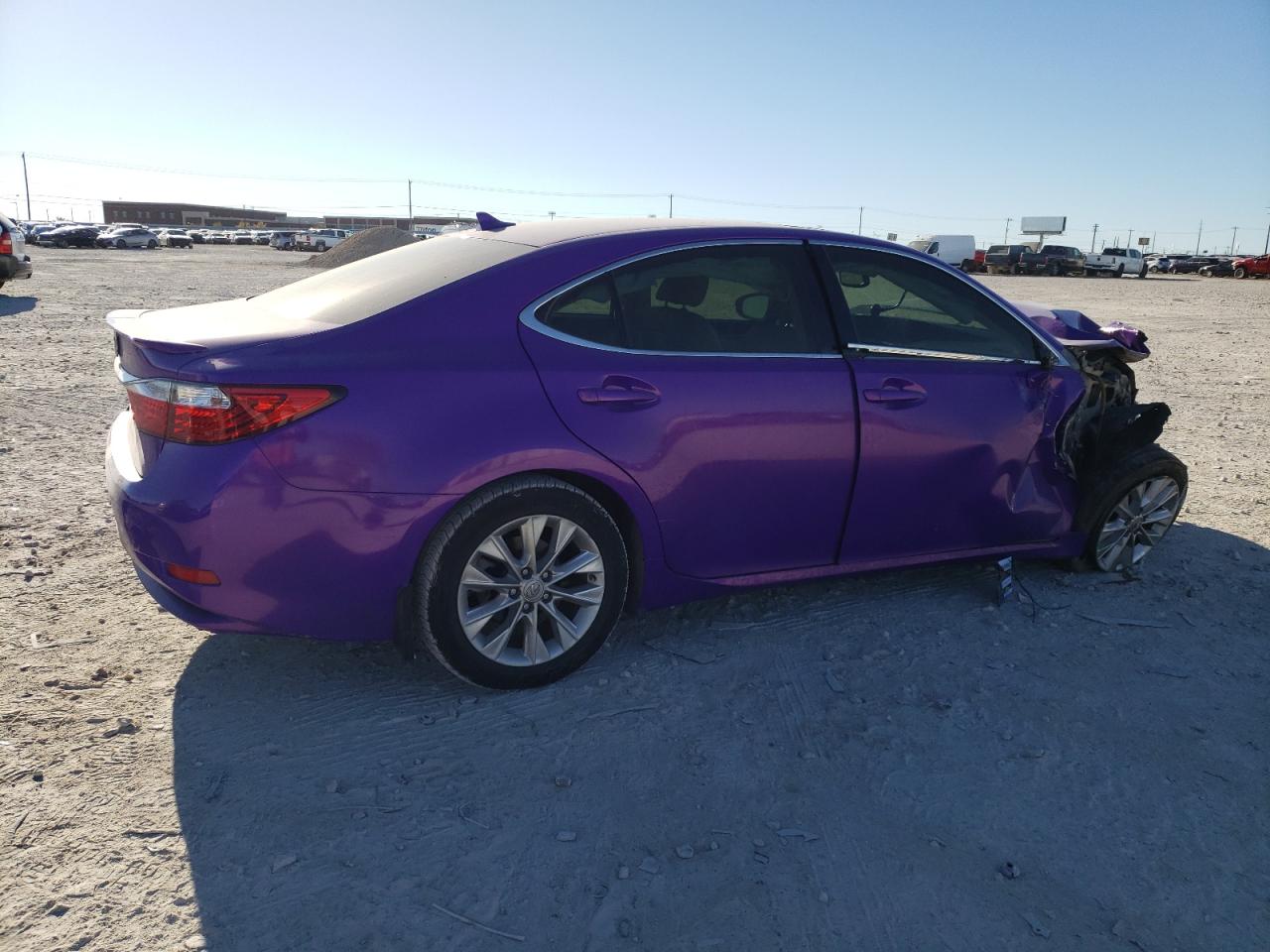 Image 3 of 2013 LEXUS ES 300H 2013 with VIN JTHBW1GG4D2027212