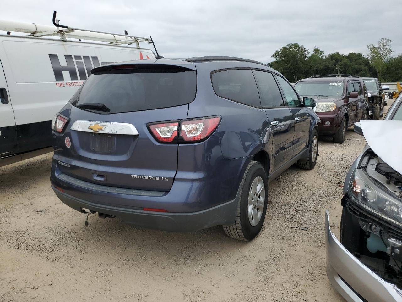 Image 3 of Chevrolet Traverse Ls 2013 with VIN 1GNKRFED7DJ103663