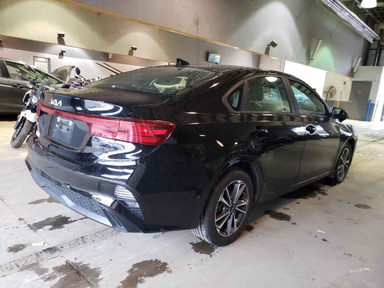 Obraz 3 z 2023 KIA FORTE LX 2023 z VIN 3KPF24AD1PE596055