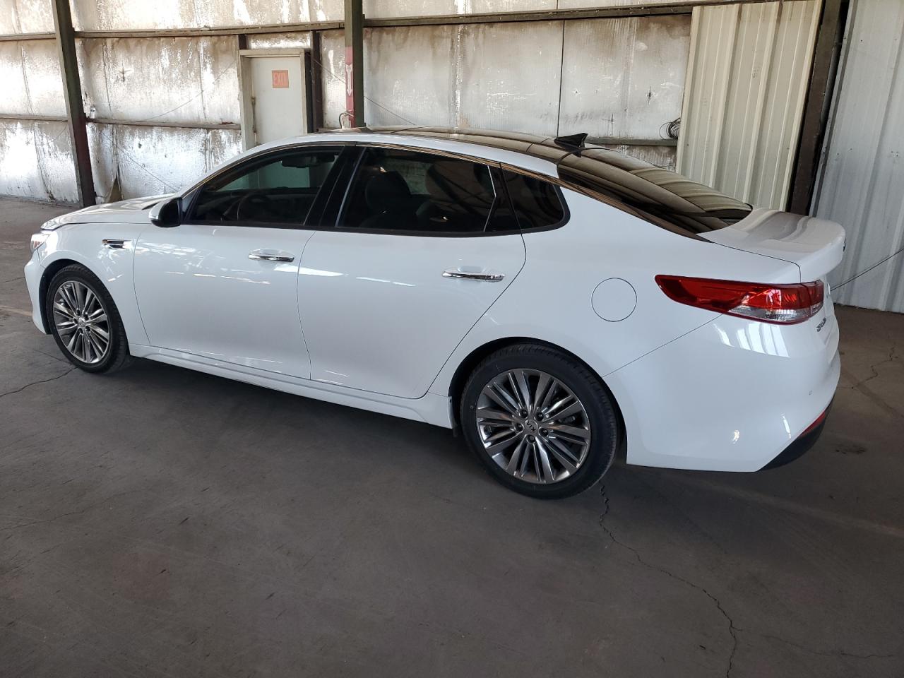 Image 2 of 2018 KIA OPTIMA EX 2018 with VIN 5XXGU4L32JG227450
