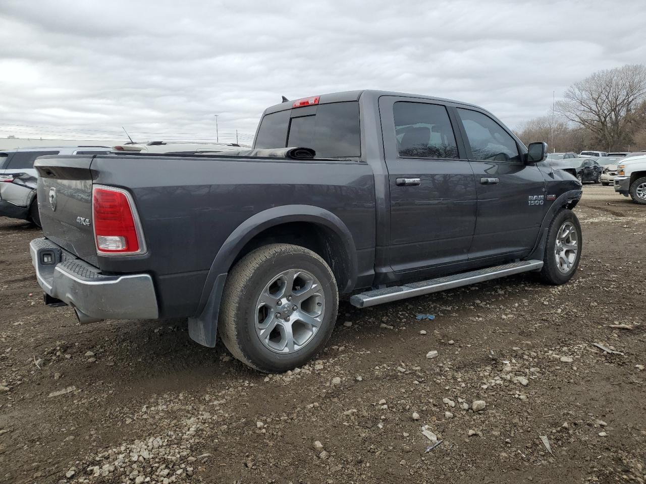 Obraz 3 z 2017 RAM 1500 LARAMIE 2017 z VIN 1C6RR7NT8HS802635