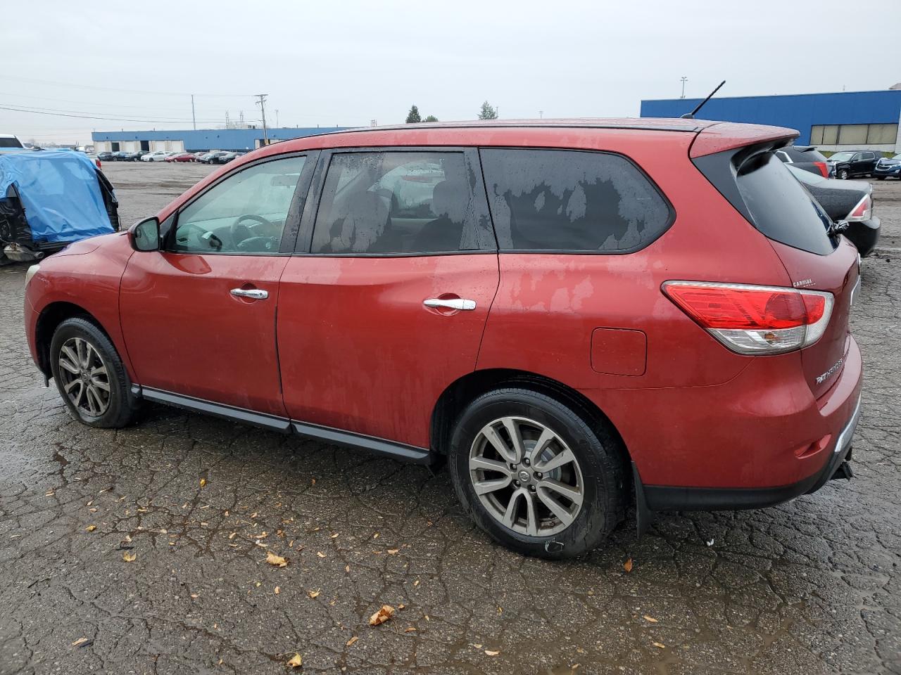 Image 2 of 2014 NISSAN PATHFINDER S 2014 with VIN 5N1AR2MM1EC689423