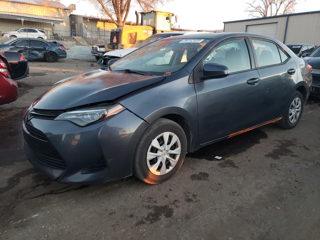 Изображение 1 2018 TOYOTA COROLLA LE 2018 с VIN 5YFBPRHE8JP800285