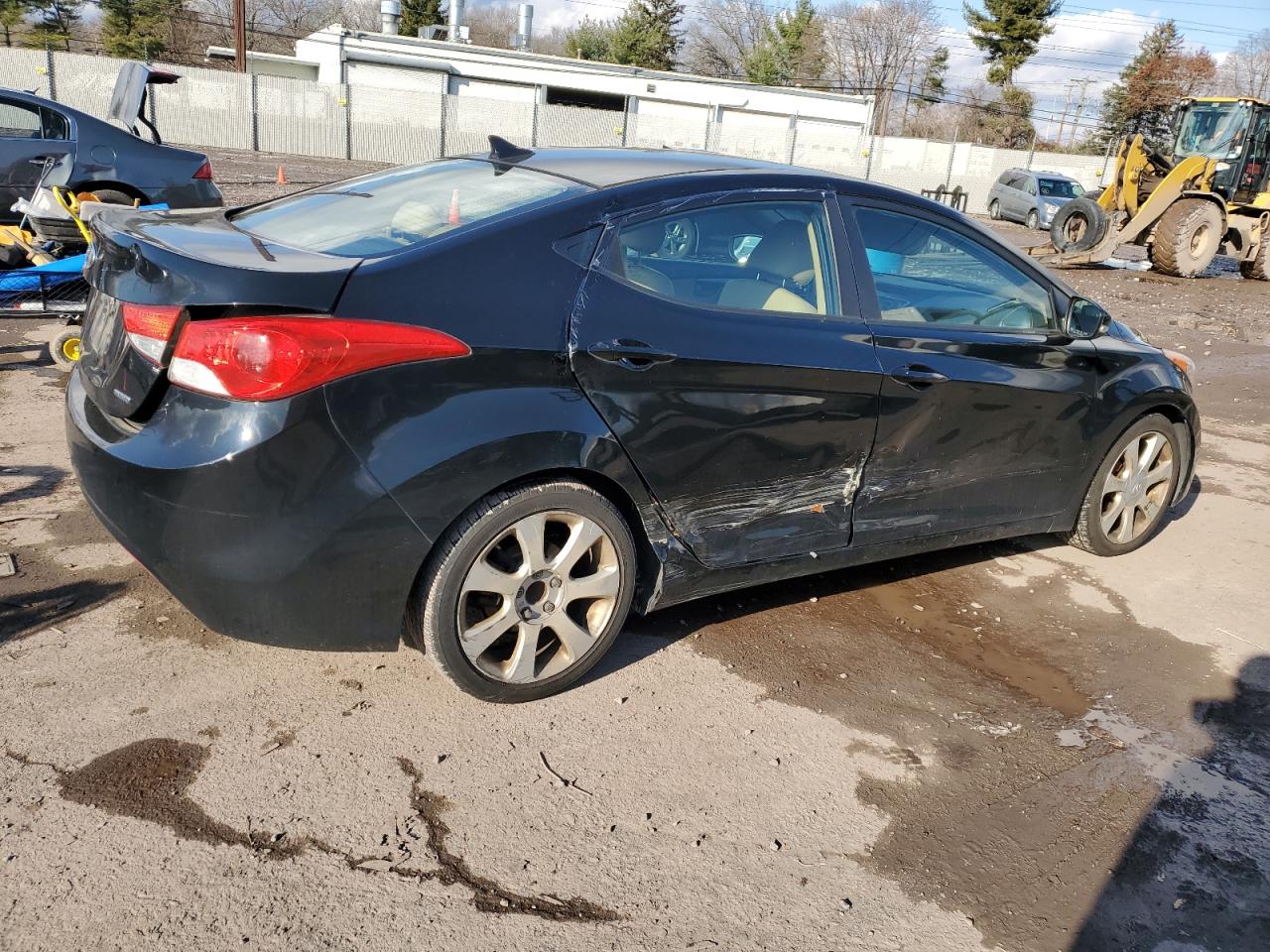 Image 3 of 2011 HYUNDAI ELANTRA GLS 2011 with VIN KMHDH4AE3BU090344