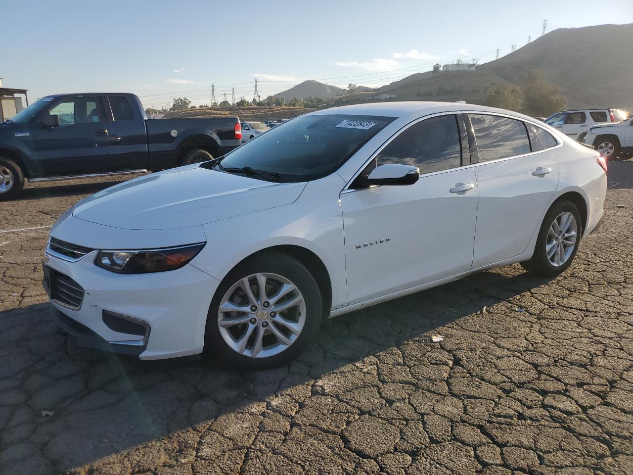 Obraz 1 z 2017 CHEVROLET MALIBU LT 2017 z VIN 1G1ZE5ST9HF291550