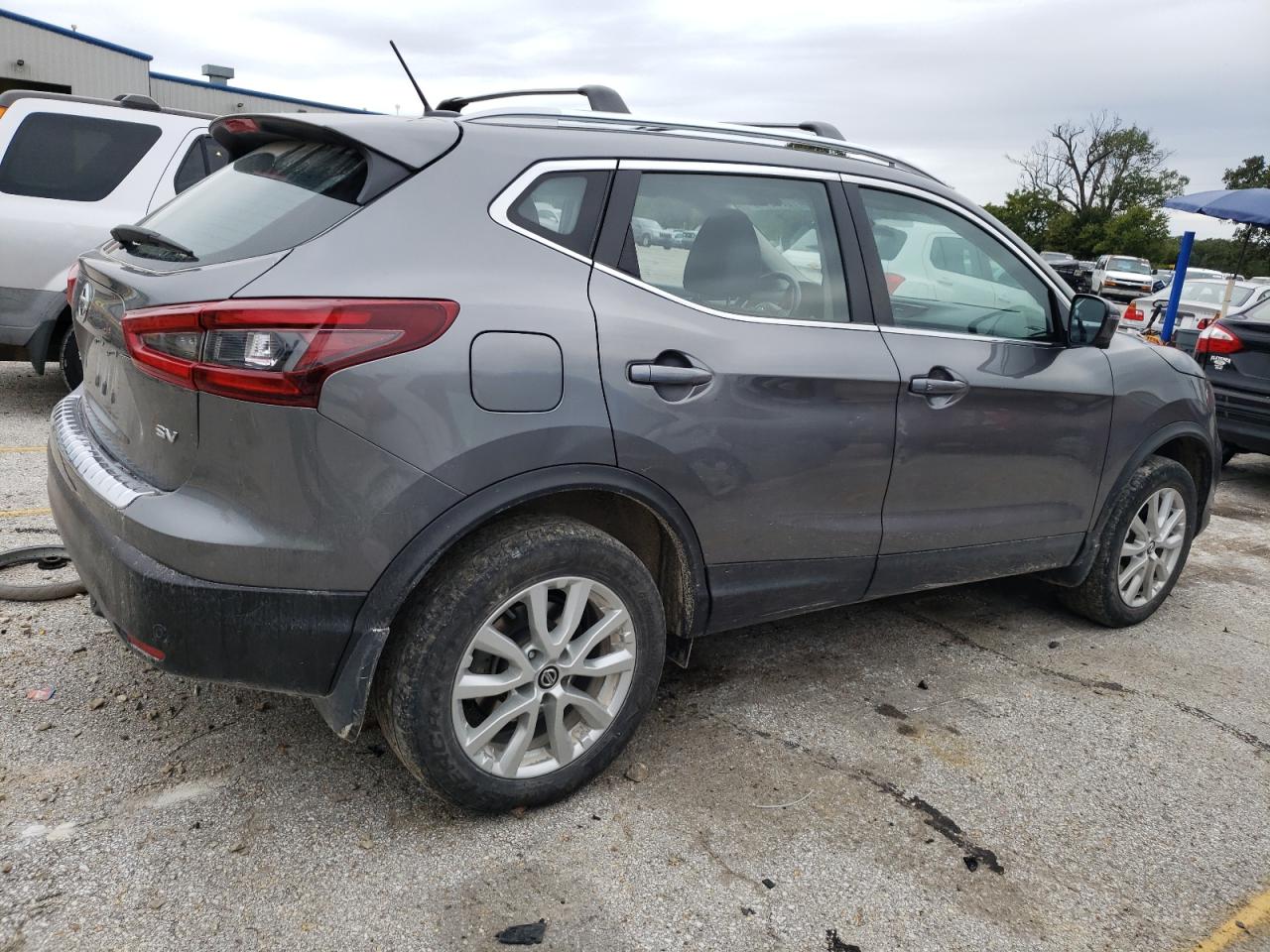Obraz 3 z 2020 NISSAN ROGUE SPORT S 2020 z VIN JN1BJ1CV9LW263689