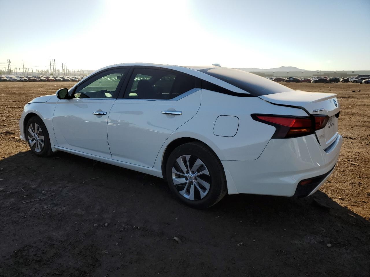 Изображение 2 2019 NISSAN ALTIMA S 2019 с VIN 1N4BL4BV8KN316449