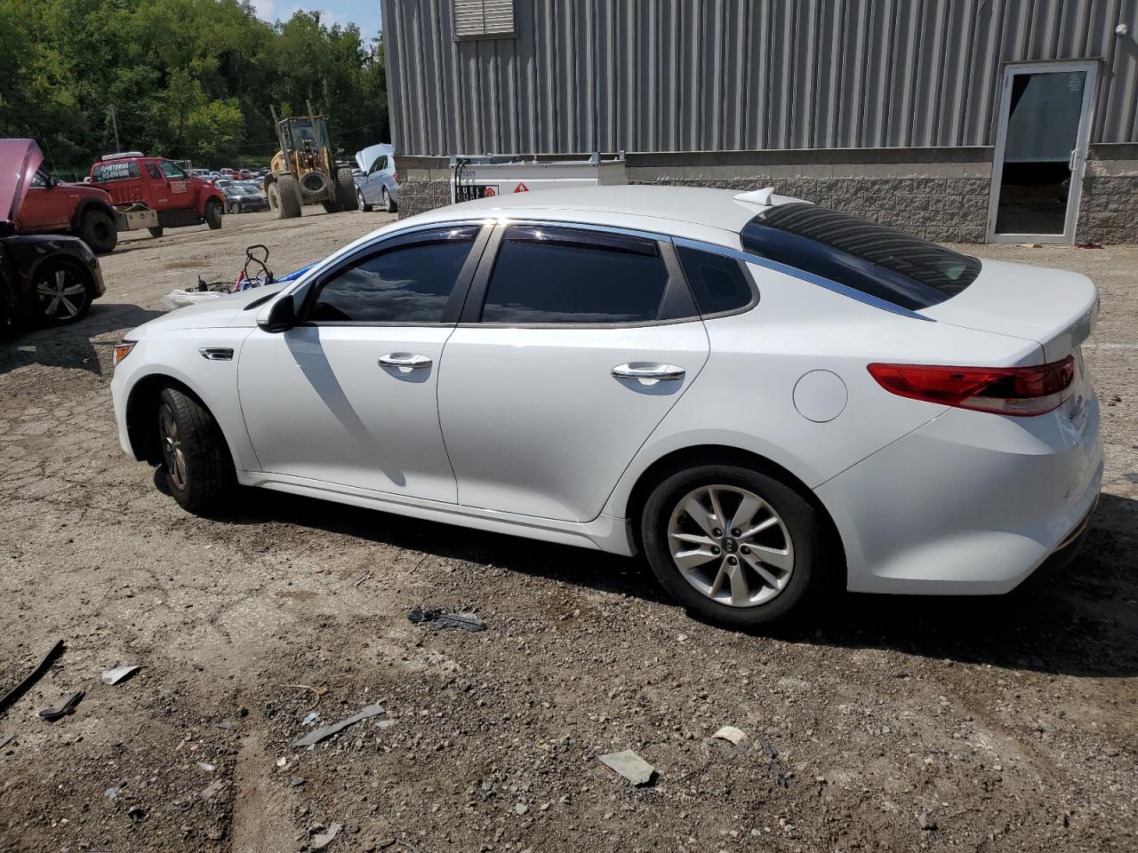 Obraz 2 z 2018 KIA OPTIMA LX 2018 z VIN 5XXGT4L35JG190526