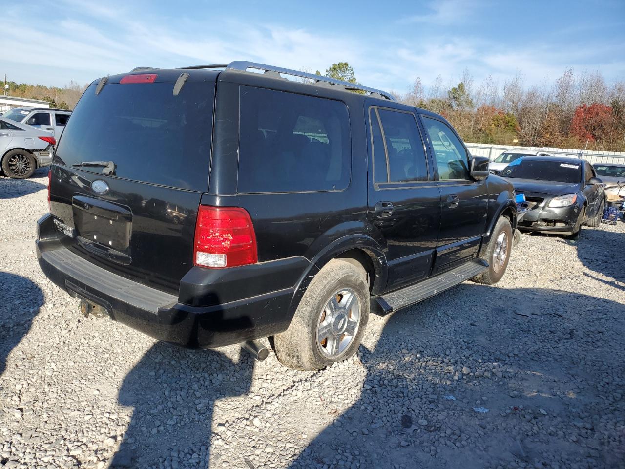 Image 3 of 2006 FORD EXPEDITION LIMITED 2006 with VIN 1FMPU19576LB00865