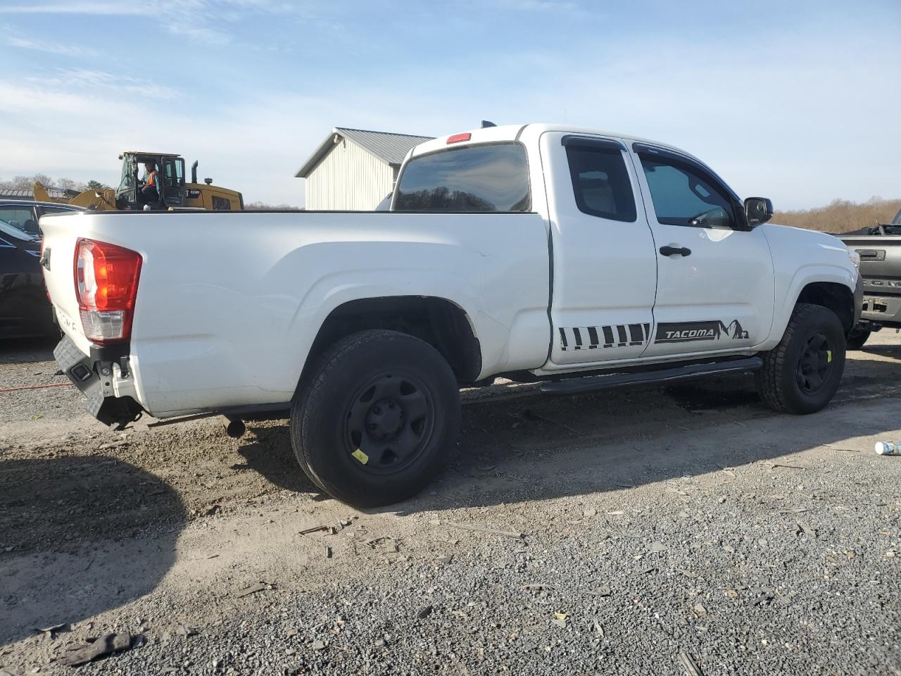 Изображение 3 2016 TOYOTA TACOMA ACCESS CAB 2016 с VIN 5TFSX5EN5GX043448