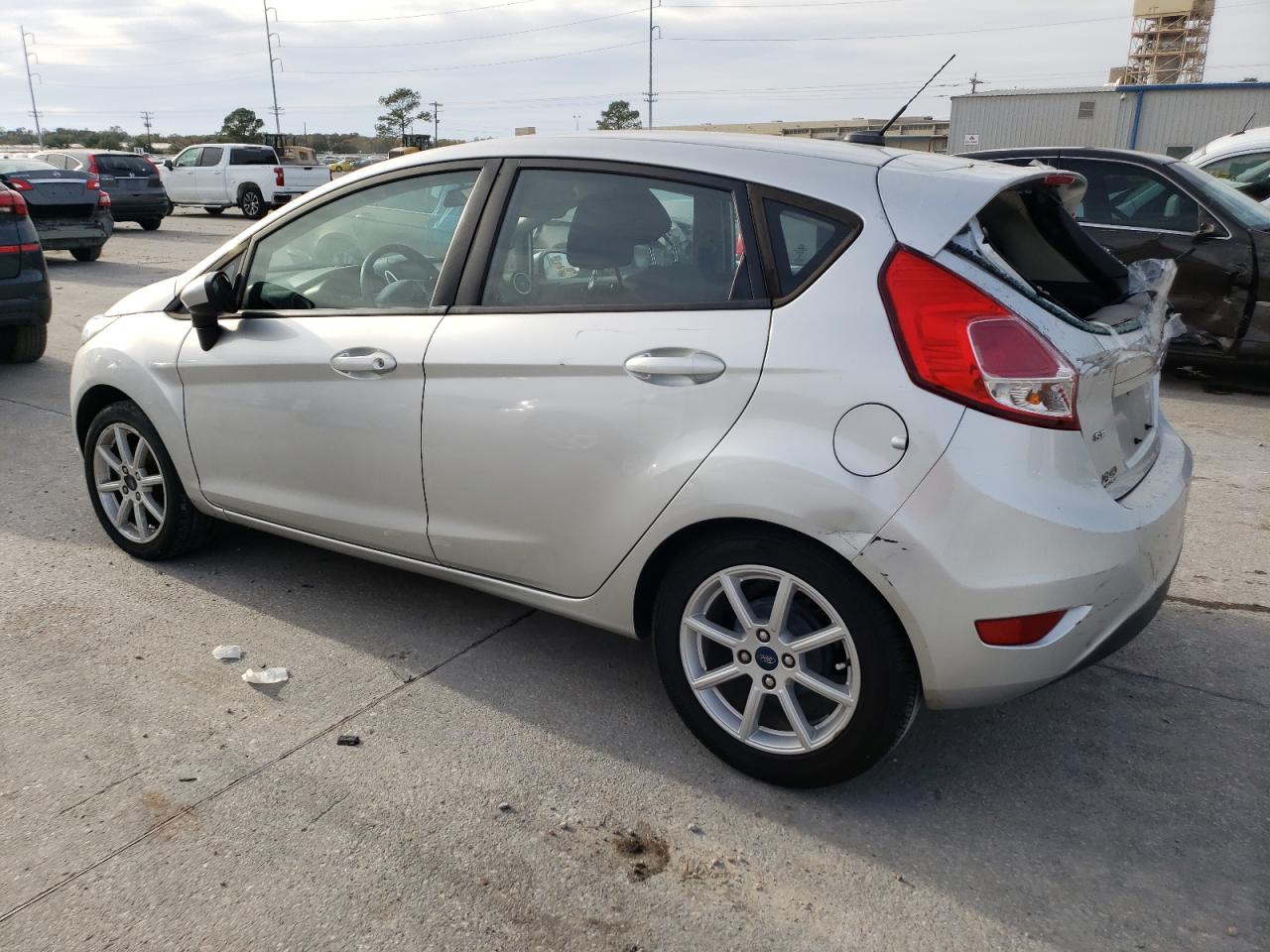 Image 2 of 2019 FORD FIESTA SE 2019 with VIN 3FADP4EJ2KM112553