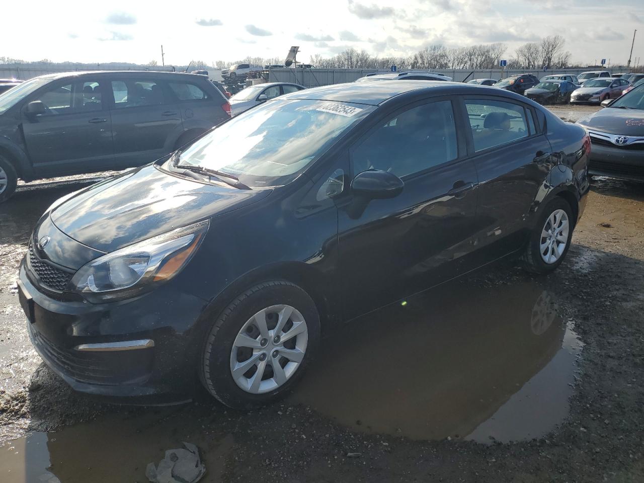 Image 1 of 2017 KIA RIO LX 2017 with VIN KNADM4A31H6027817