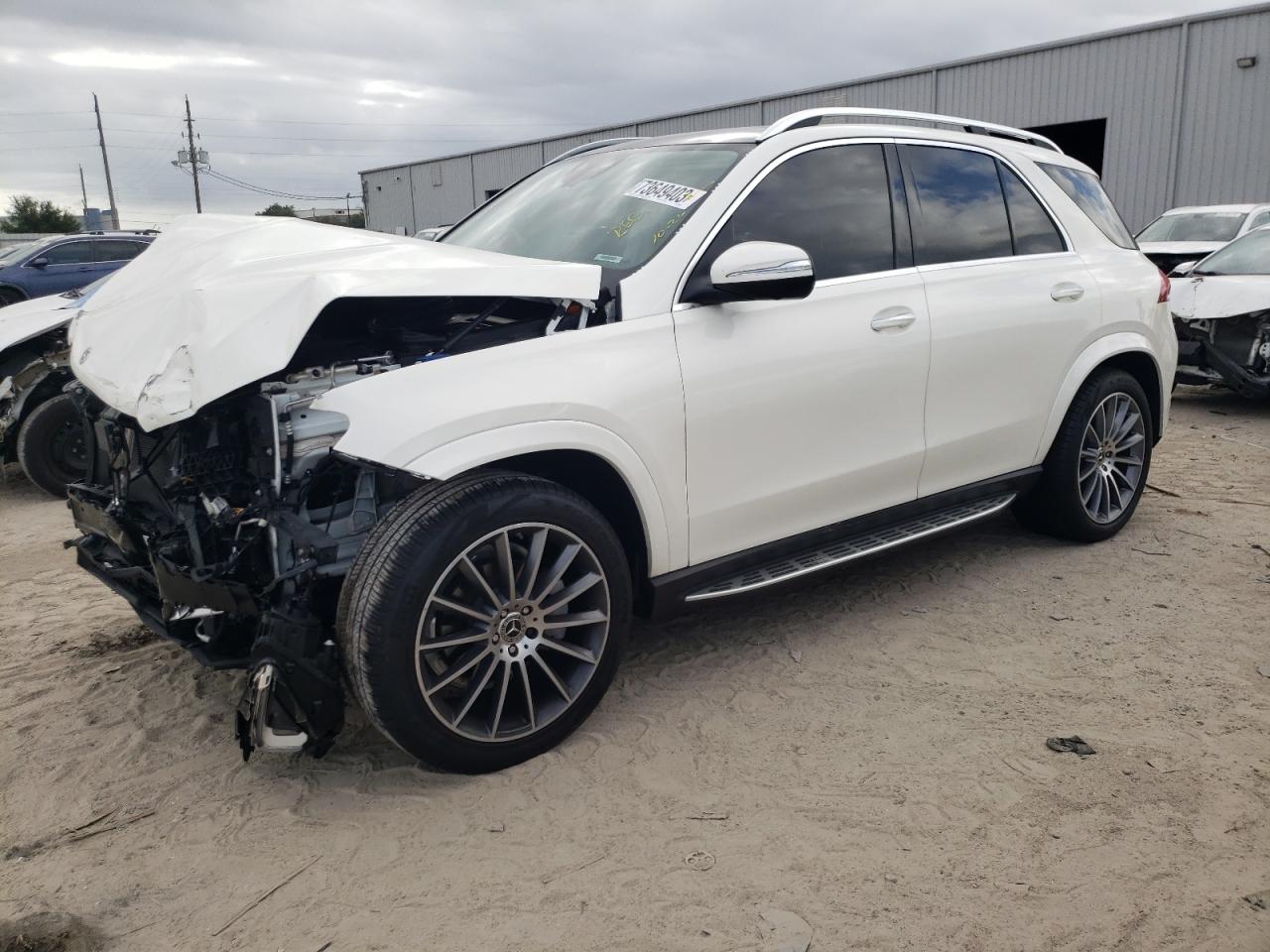 Obraz 1 z 2022 MERCEDES-BENZ GLE 350 2022 z VIN 4JGFB4JB2NA800467