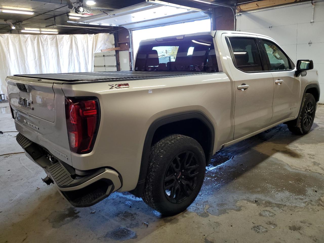 Image 3 of 2021 GMC SIERRA K1500 ELEVATION 2021 with VIN 3GTU9CED8MG329969