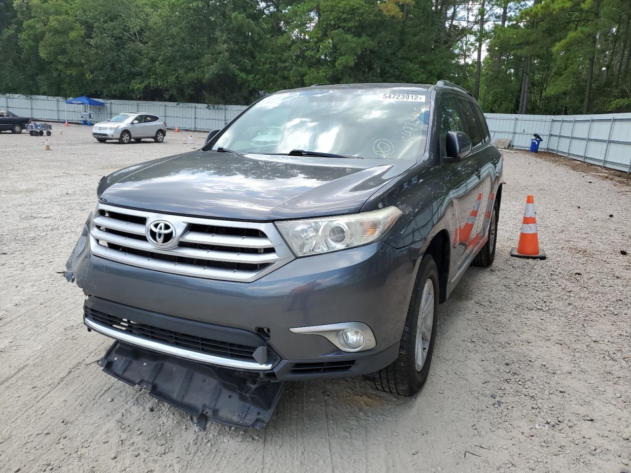 Image 2 of Toyota Highlander Base 2012 with VIN 5TDZA3EH7CS027430