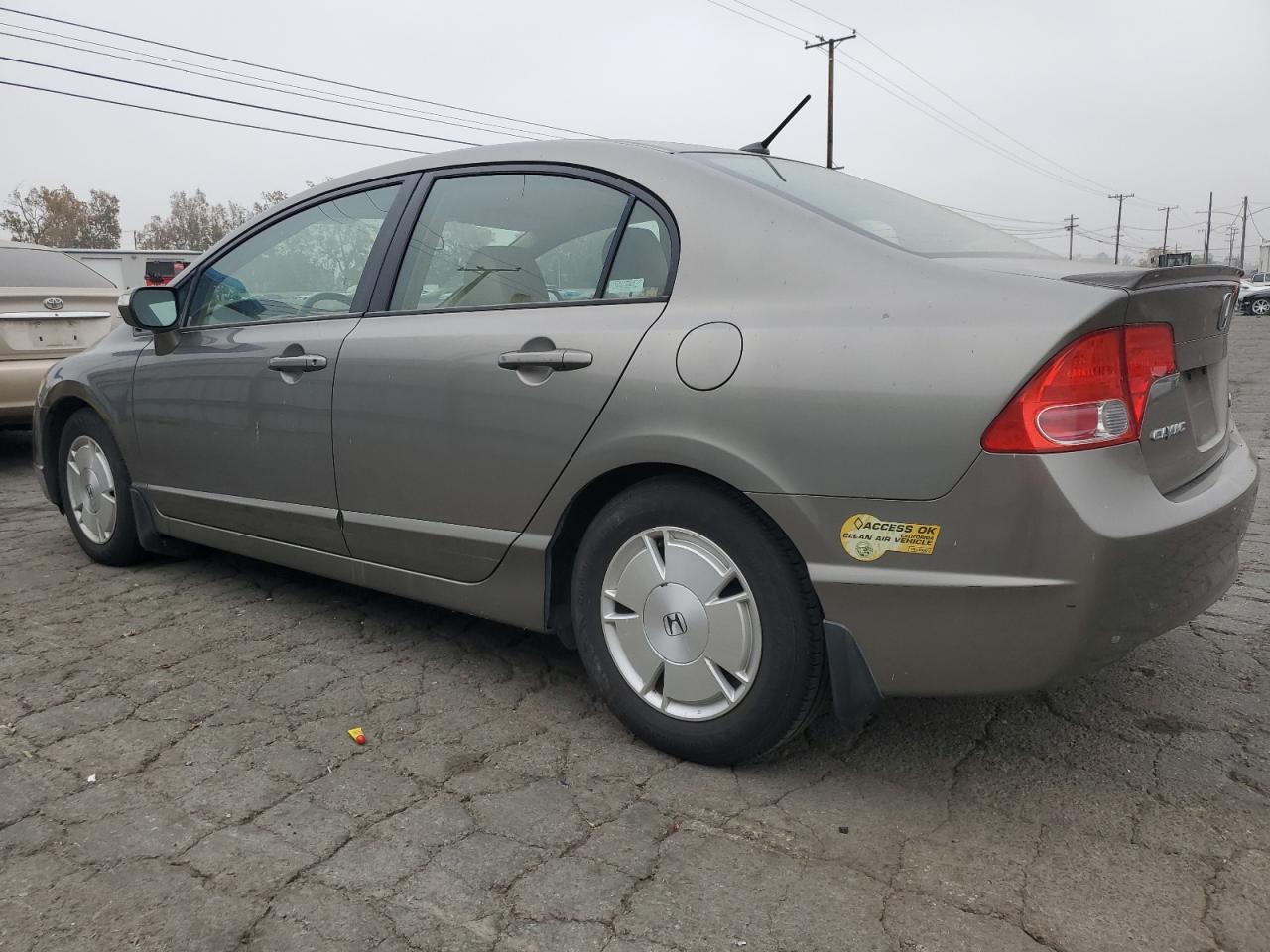 Image 2 of 2006 HONDA CIVIC HYBRID 2006 with VIN JHMFA36266S013932