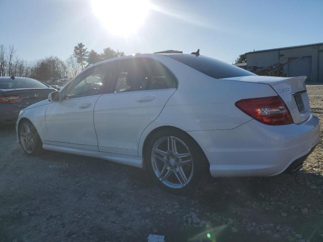 Изображение 2 2013 MERCEDES-BENZ C 300 4MATIC 2013 с VIN WDDGF8AB4DR244303