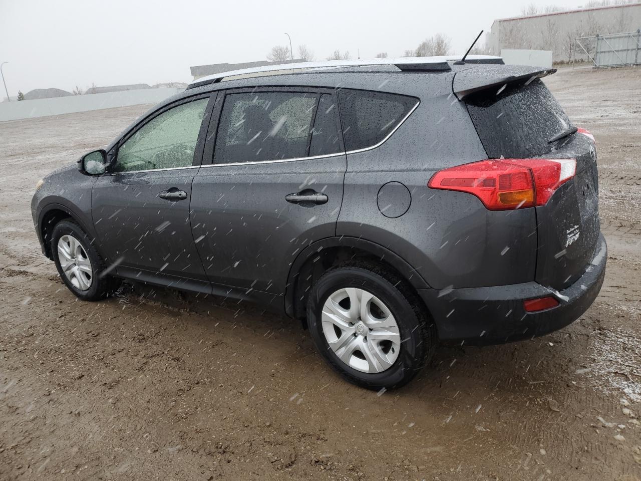 Obraz 2 z 2013 TOYOTA RAV4 LE 2013 z VIN JTMBFREV5DD017777