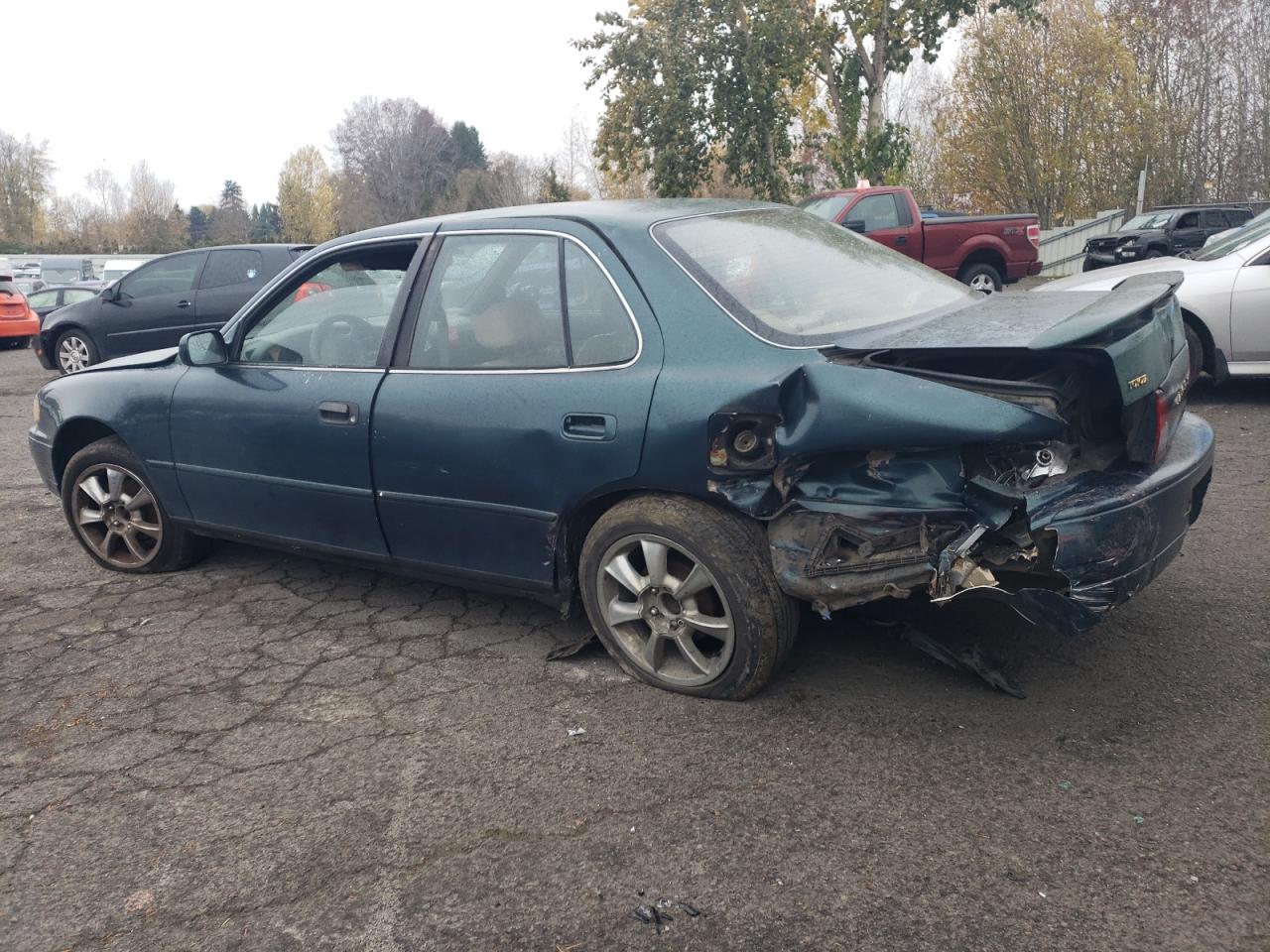 Obraz 2 z 1996 TOYOTA CAMRY DX 1996 z VIN 4T1BG12K4TU930842