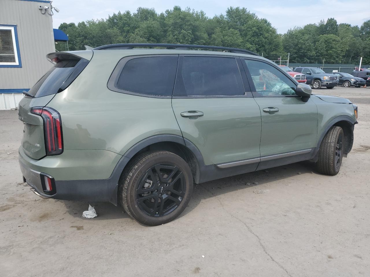 Image 3 of 2023 KIA TELLURIDE EX 2023 with VIN 5XYP3DGC6PG356616