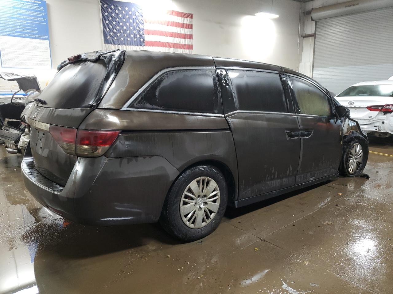 Image 3 of 2015 HONDA ODYSSEY LX 2015 with VIN 5FNRL5H21FB068741