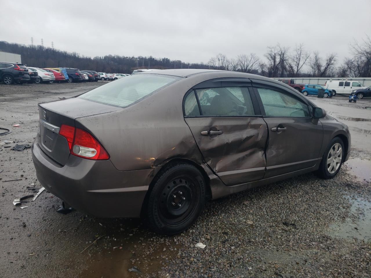 Image 3 of 2011 HONDA CIVIC LX 2011 with VIN 2HGFA1F55BH534756