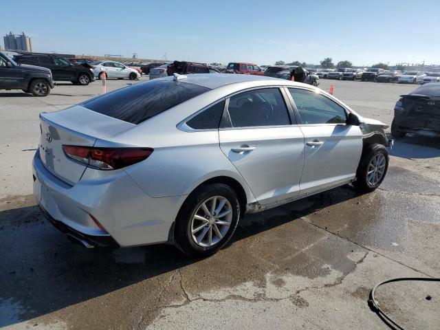 Obraz 3 z 2018 HYUNDAI SONATA SE 2018 z VIN 5NPE24AF2JH670776