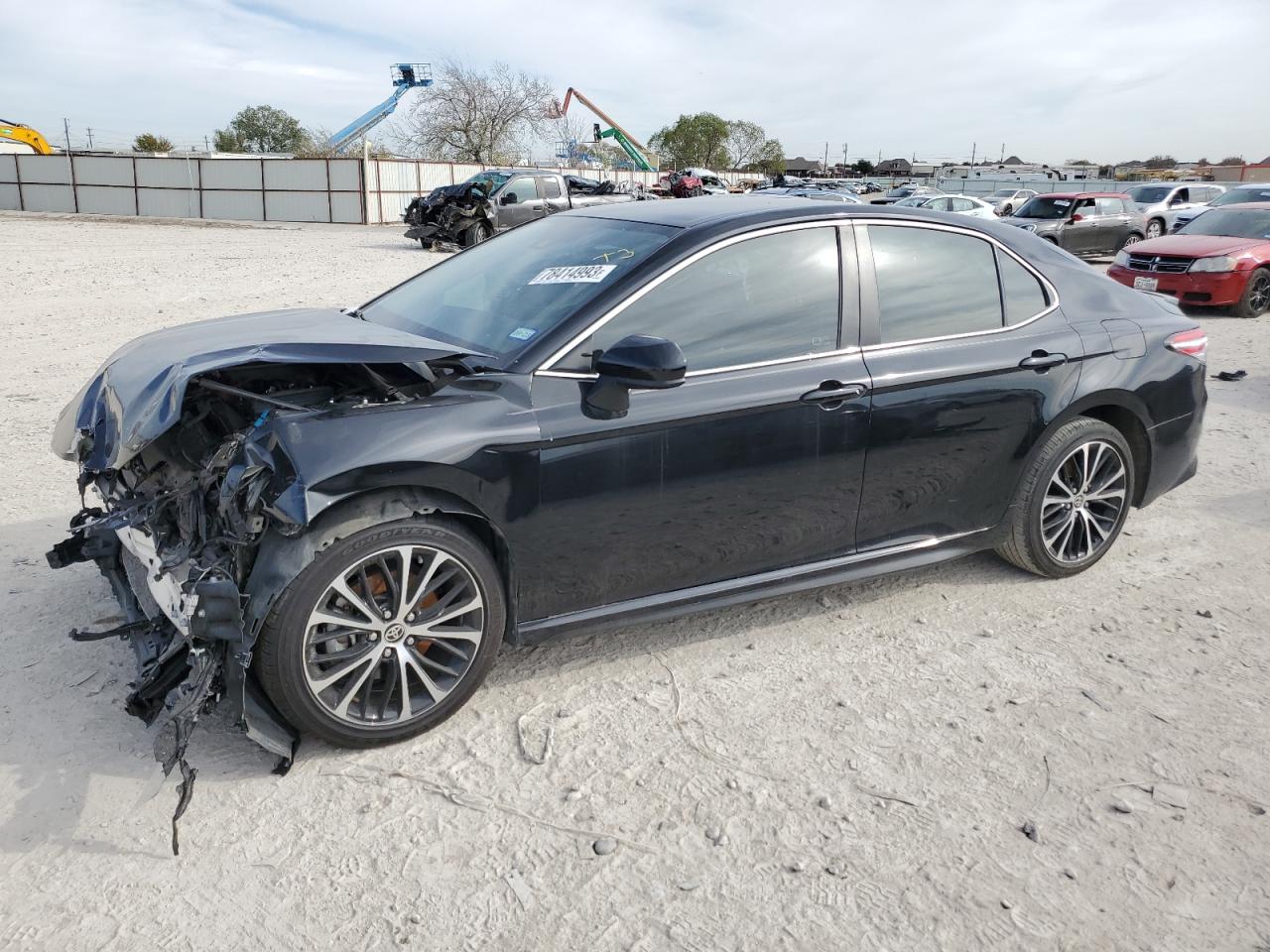 Obraz 1 z 2020 TOYOTA CAMRY SE 2020 z VIN 4T1G11AK2LU383837
