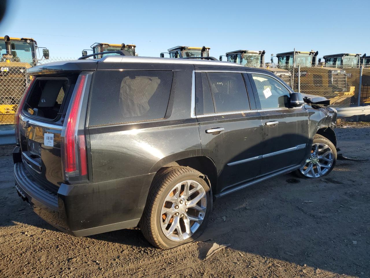 Изображение 3 2015 CADILLAC ESCALADE PREMIUM 2015 с VIN 1GYS4NKJ1FR704769