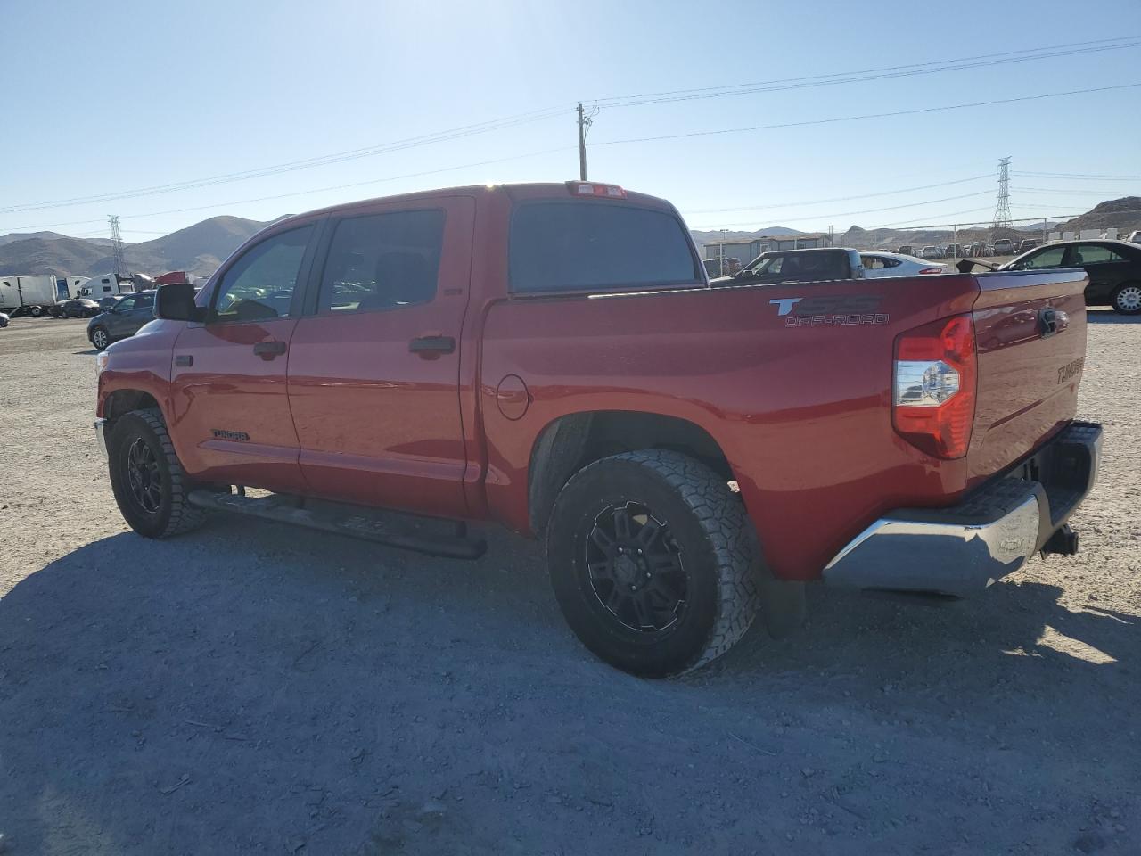 Изображение 2 2016 TOYOTA TUNDRA CREWMAX SR5 2016 с VIN 5TFEW5F15GX201962