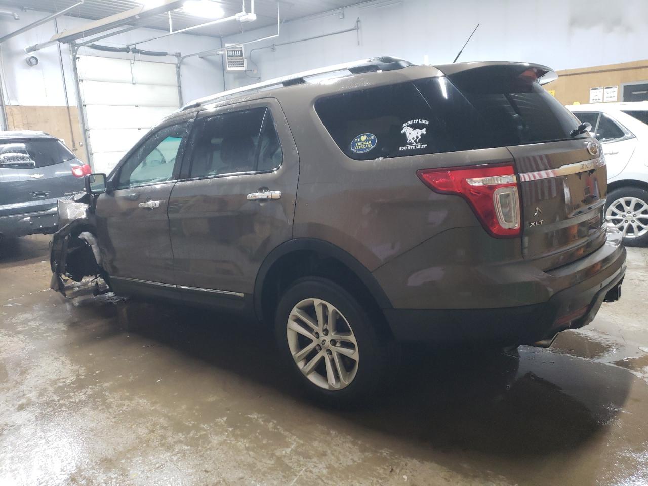 Изображение 2 2015 FORD EXPLORER XLT 2015 с VIN 1FM5K8D83FGC61908